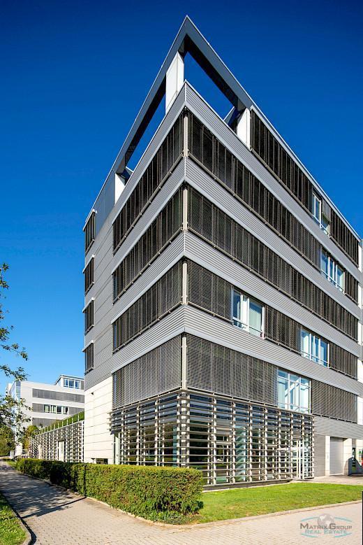 Фото 1 - Аренда коммерческой недвижимости · Офис · 24 899 m²