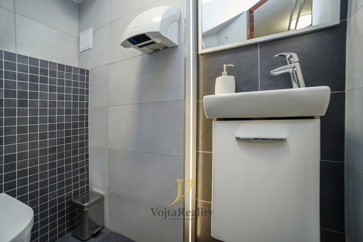 Hình ảnh 2 - Bất động sản thương mại cho thuê · Văn phòng · 65 m²