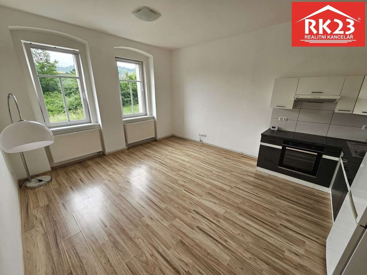 Hình ảnh 1 - Căn hộ bán · 2+kk · 43 m²