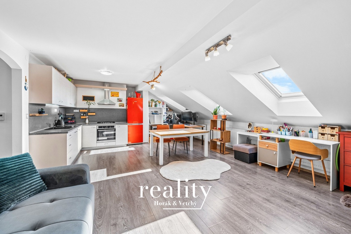 Photo 2 - Apartment for sale · 2+kk · 61 m²