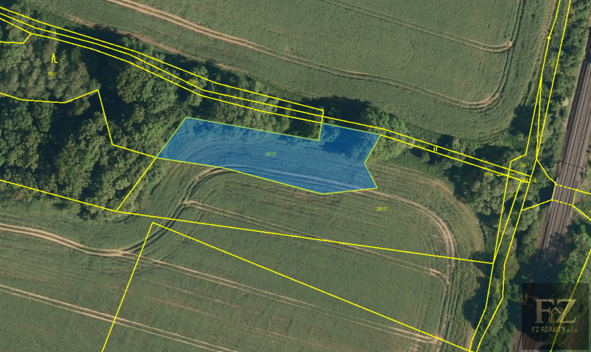 Fotografie 1 - Prodej pozemku · Pole · 2 111 m²