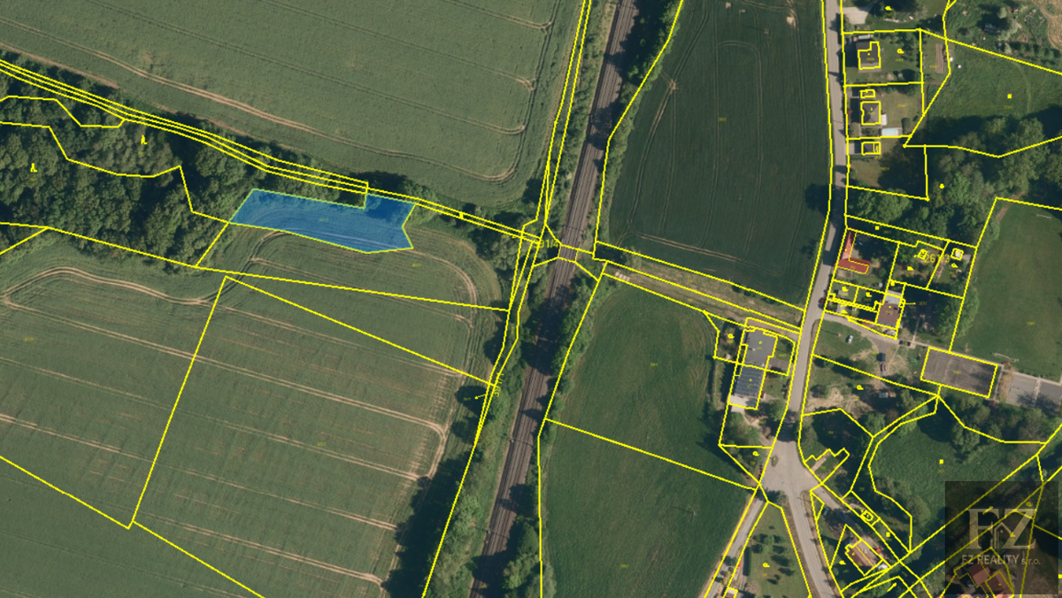 Fotografie 2 - Prodej pozemku · Pole · 2 111 m²