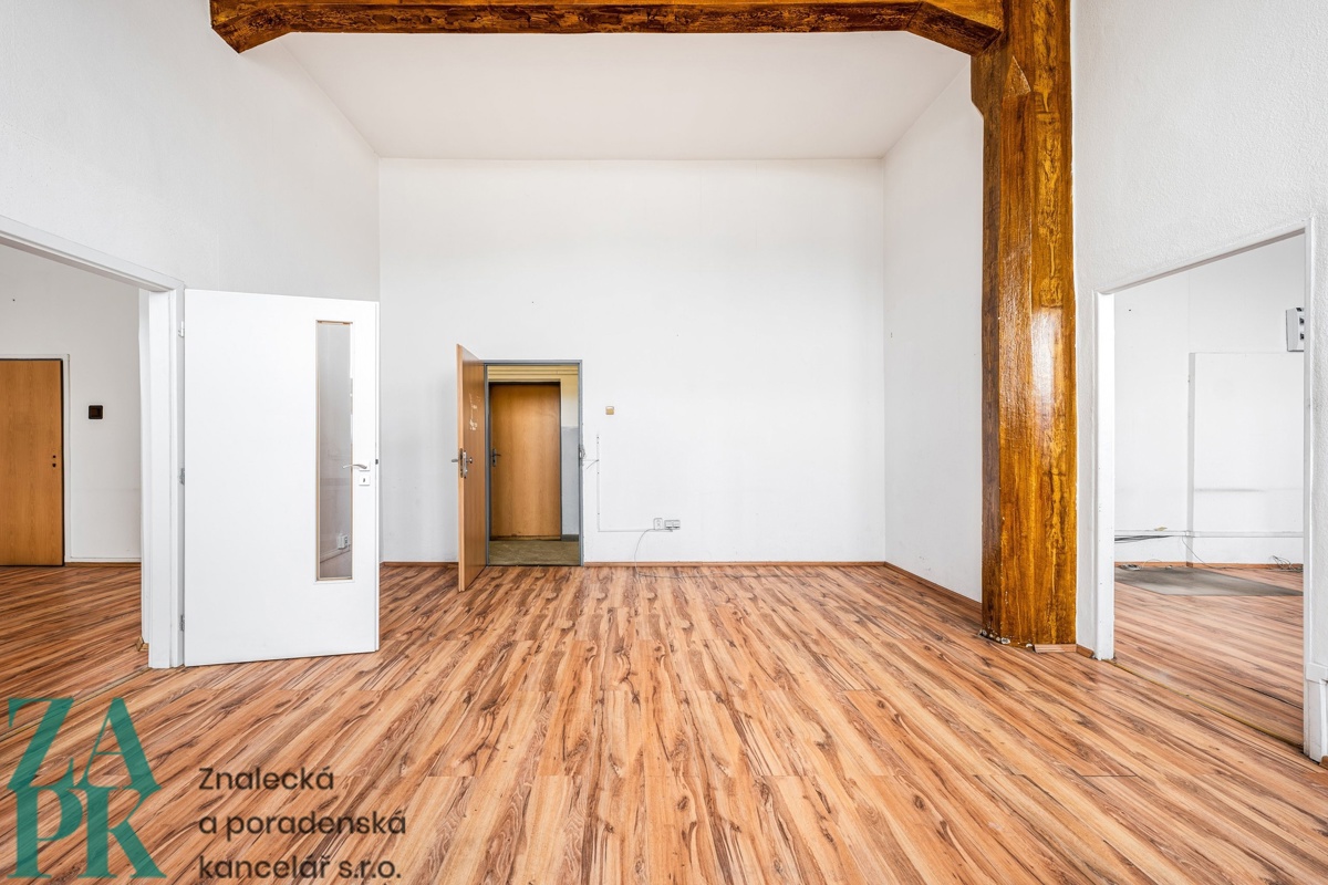 Photo 1 - Commercial property for rent · Office · 60 m²