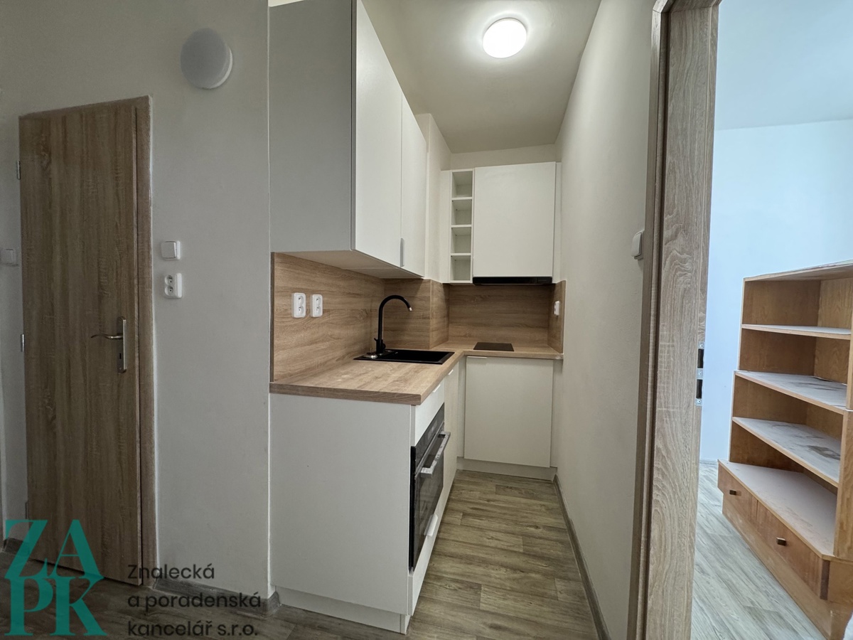 Photo 4 - Apartment for rent · 2+kk · 32 m²