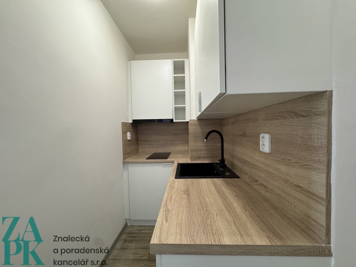 Photo 1 - Apartment for rent · 2+kk · 32 m²