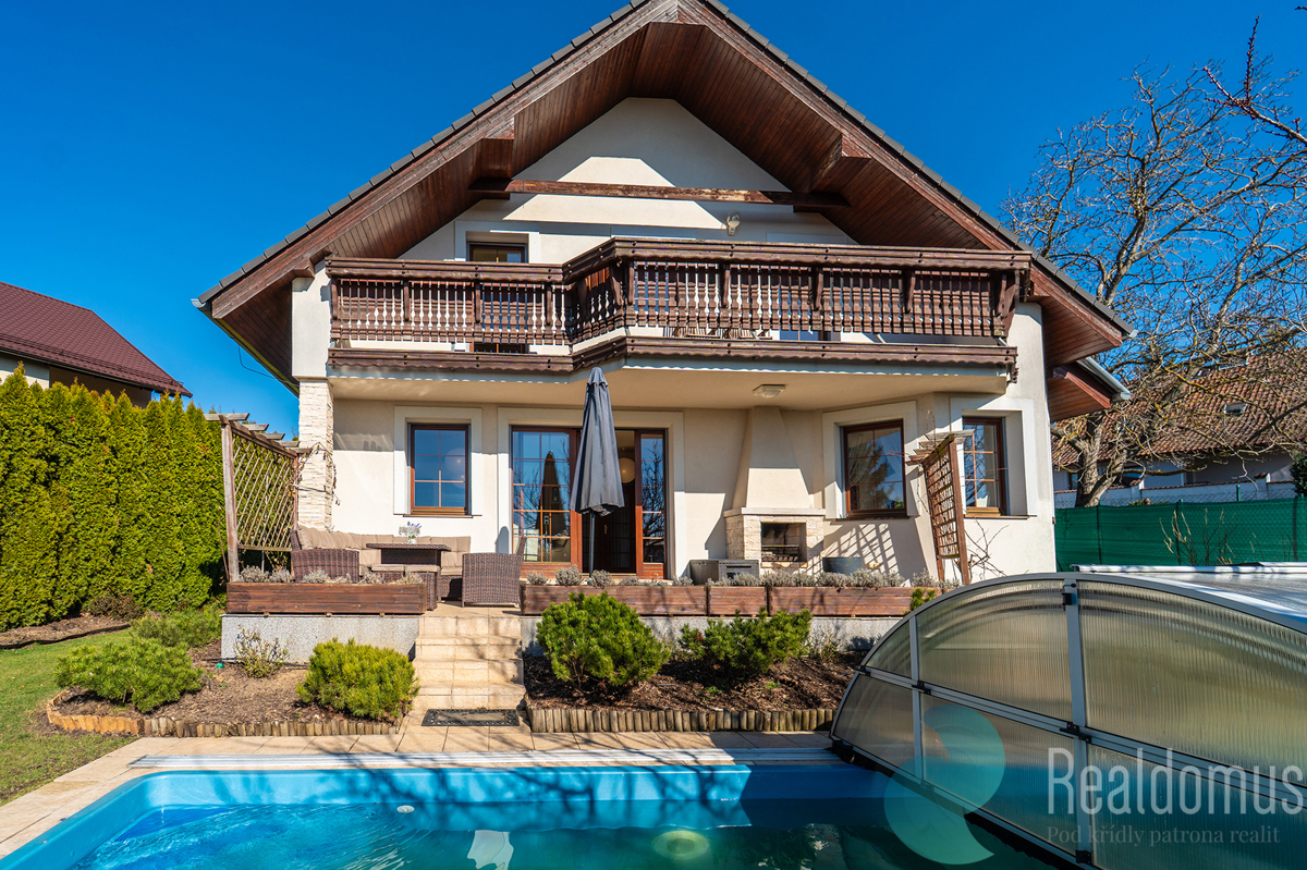 Фото 4 - Продаж будинку · Сімейний будинок · 174 m² · 5 кімнат