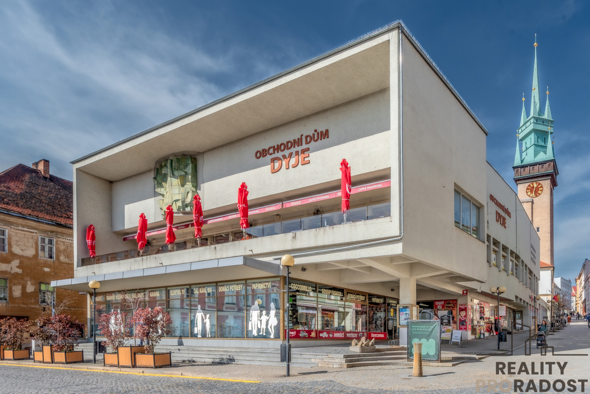Fotografie 1 - Pronájem komerční nemovitosti · Obchodní prostor · 180 m²