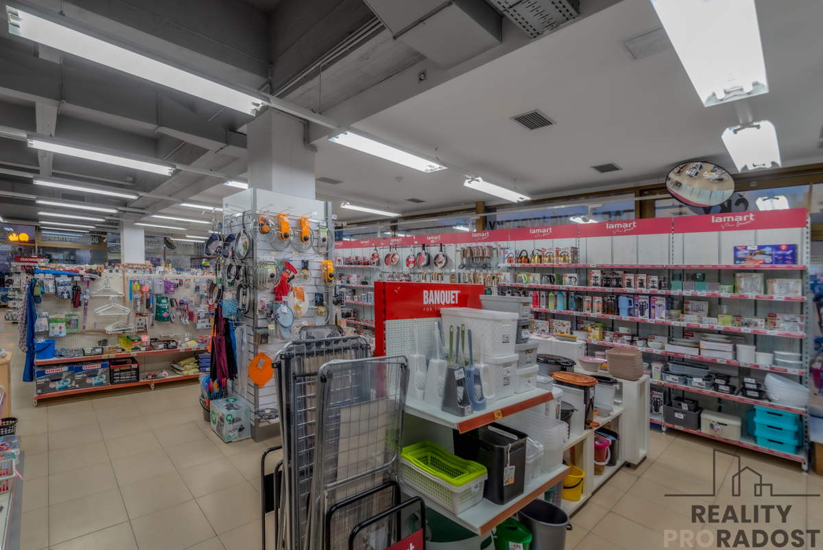 Fotografie 4 - Pronájem komerční nemovitosti · Obchodní prostor · 180 m²