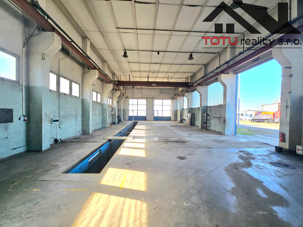 Photo 2 - Commercial property for rent · 2 720 m²