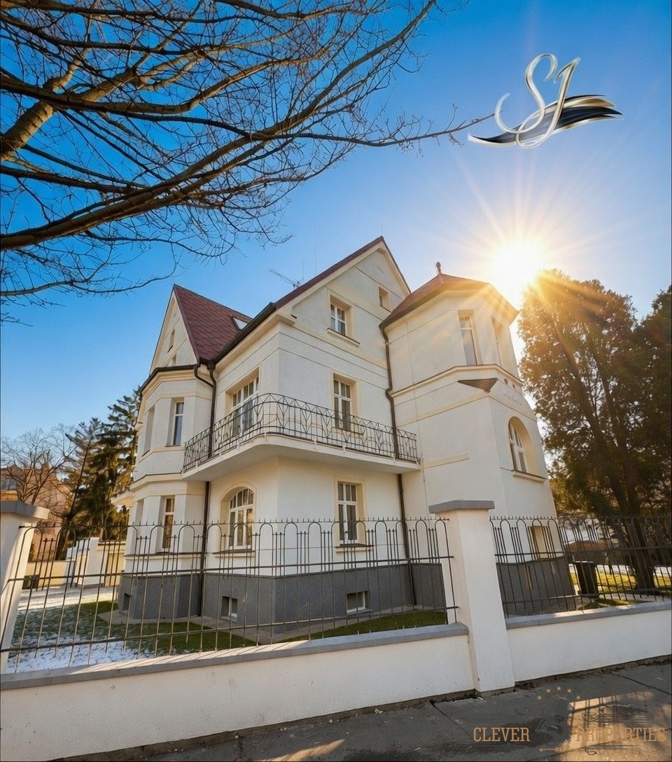 Photo 2 - Apartment for rent · 5+kk · 140 m²