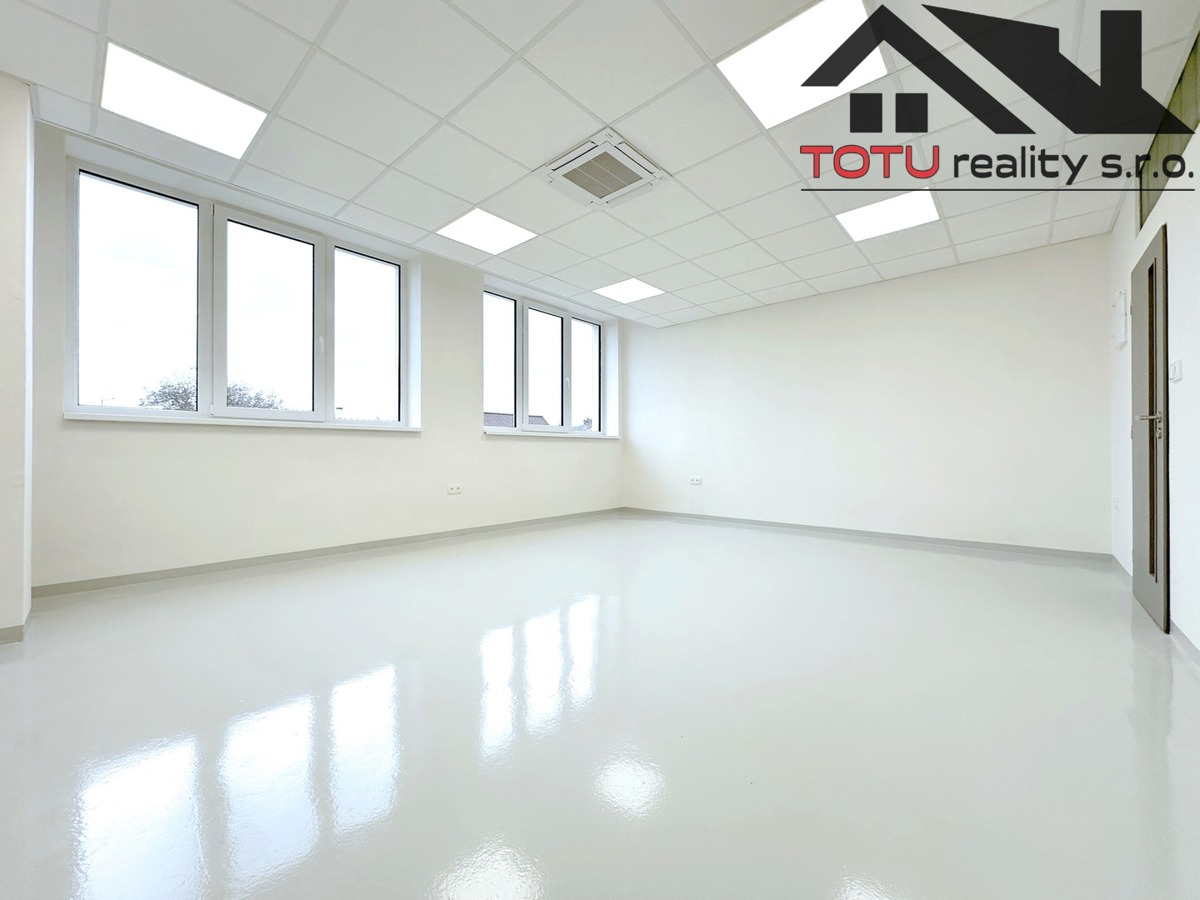 Photo 4 - Commercial property for rent · Office · 208 m²