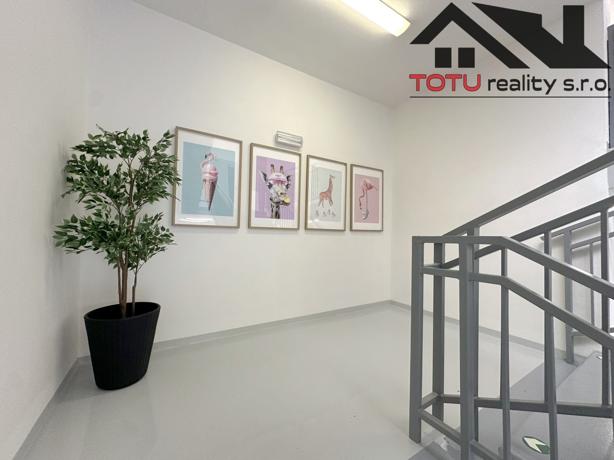 Photo 3 - Commercial property for rent · Office · 46 m²
