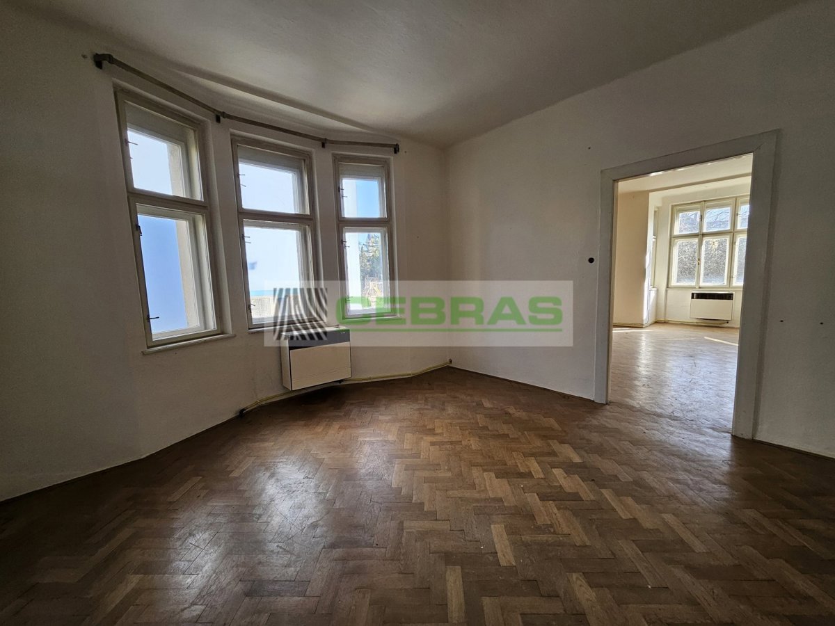 Фото 4 - Продаж будинку · Вілла · 370 m² · 5 кімнат
