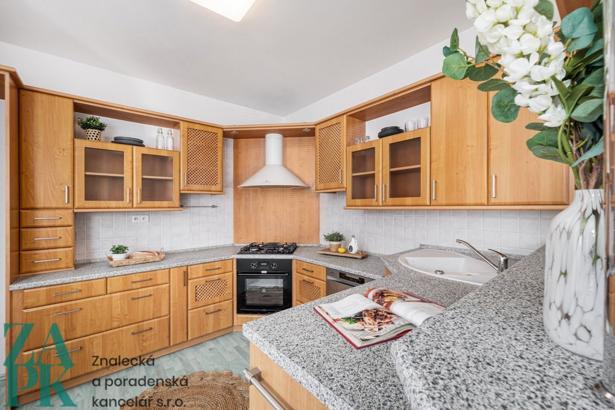 Photo 2 - House for sale · Family house · 254 m² · 4 rooms