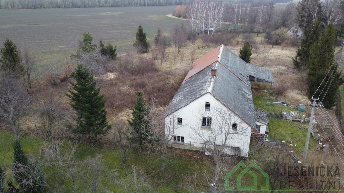Фото 1 - Продажа дома · Семейный дом · 190 m² · 3 комнаты