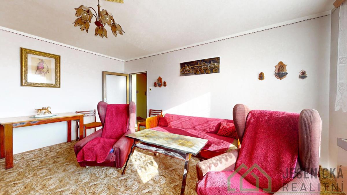 Фото 3 - Продажа дома · Семейный дом · 338 m² · 6 комнат