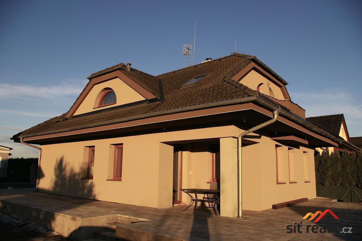 Фото 4 - Продаж будинку · Сімейний будинок · 165 m² · 5 кімнат
