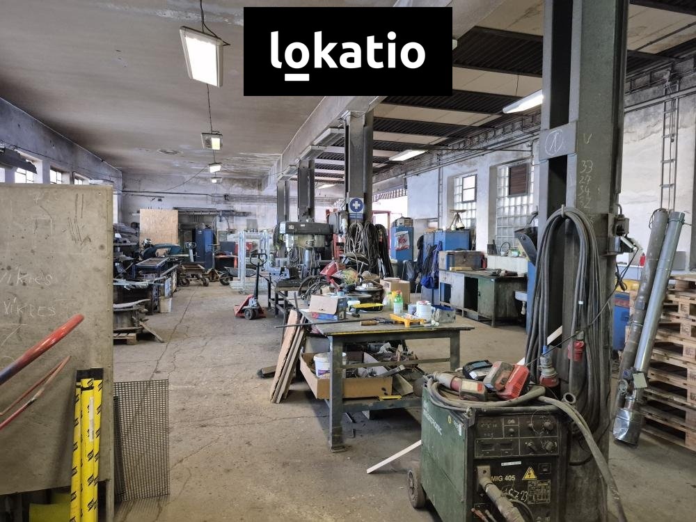 Photo 2 - Commercial property for rent · Warehouse · 198 m²