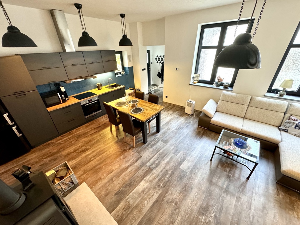Photo 1 - House for sale · Family house · 220 m² · 5 rooms