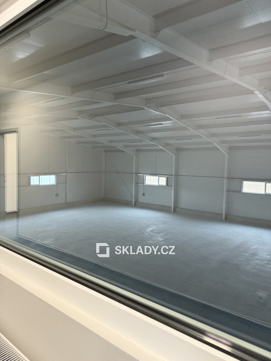 Photo 4 - Commercial property for rent · Warehouse · 1 168 m²