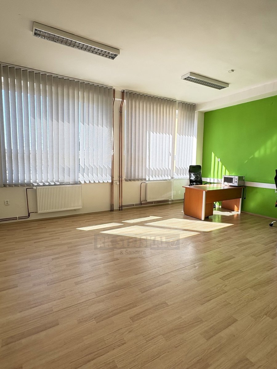 Fotografie 1 - Pronájem komerční nemovitosti · Kancelář · 55 m²