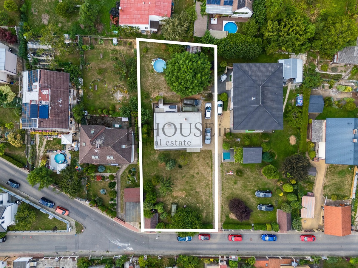 Photo 1 - Land for sale · Housings