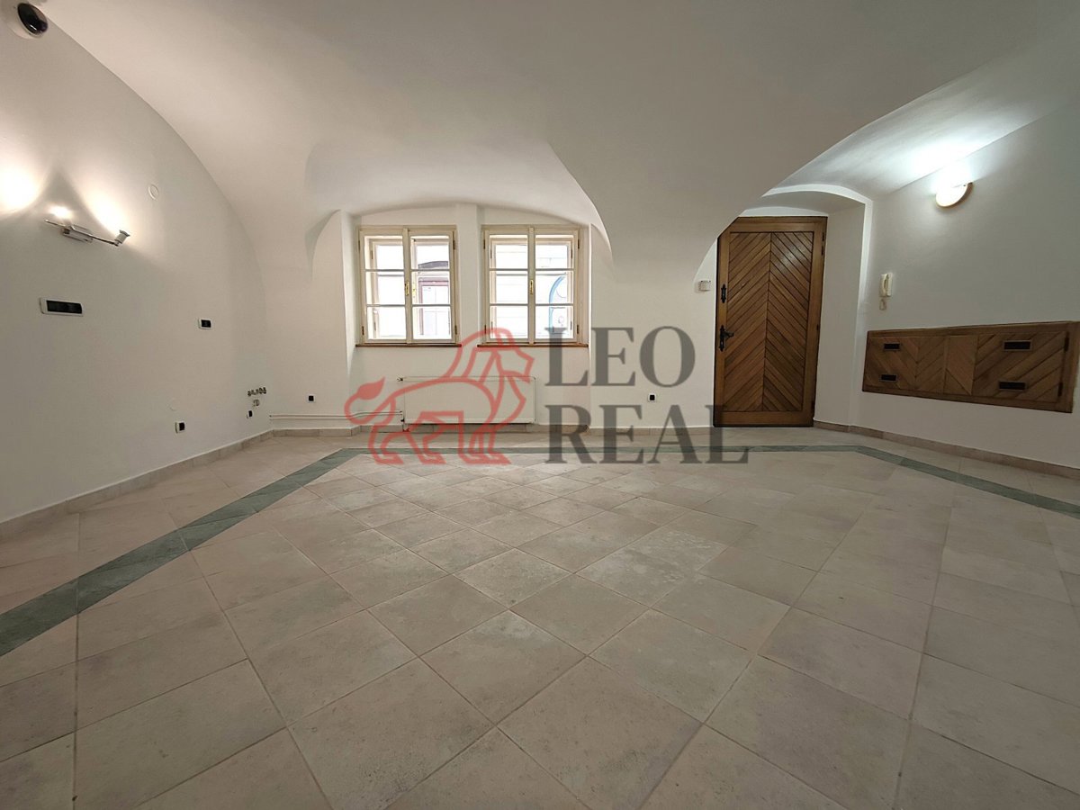 Photo 3 - Commercial property for sale · 152 m²