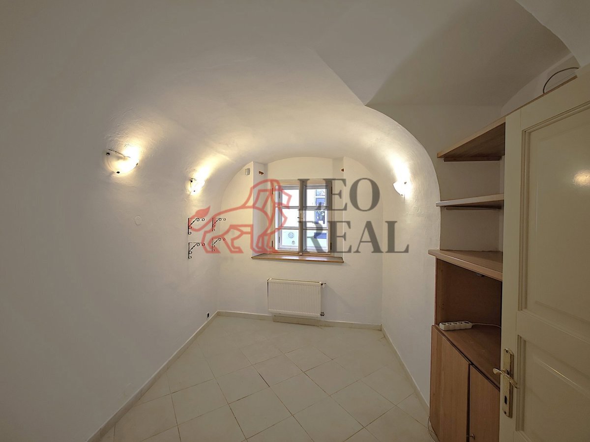 Photo 4 - Commercial property for sale · 152 m²