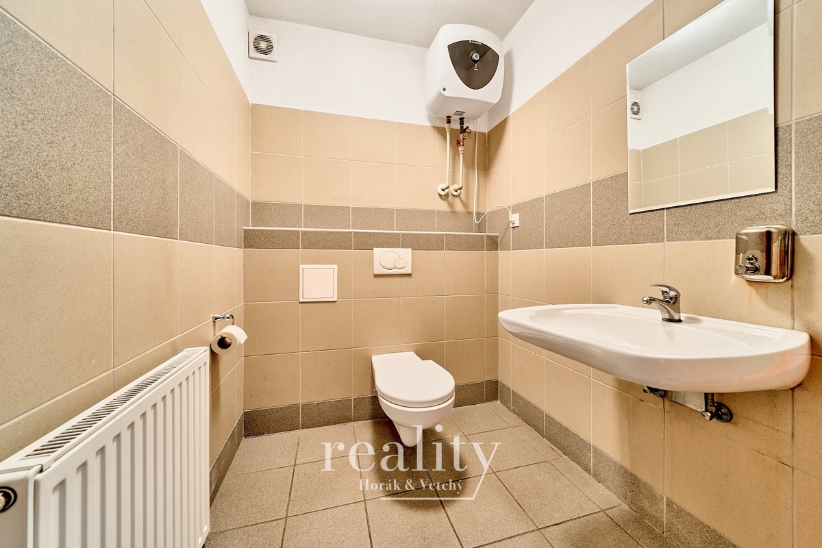 Photo 3 - Commercial property for rent · Office · 27 m²