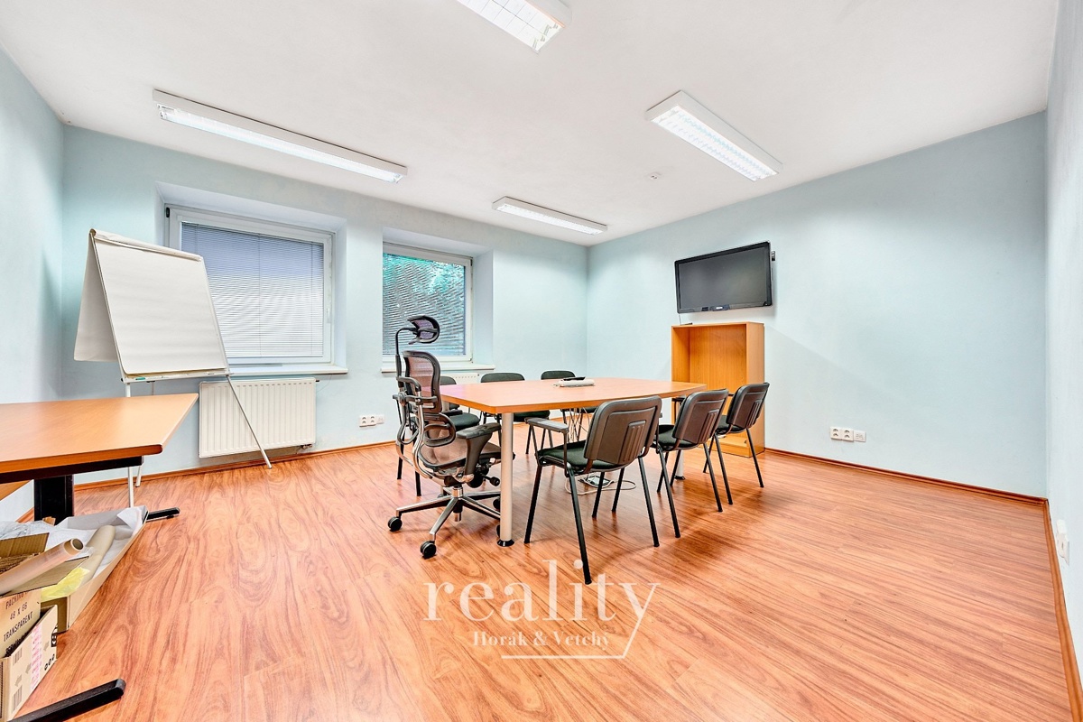 Photo 2 - Commercial property for rent · Office · 27 m²