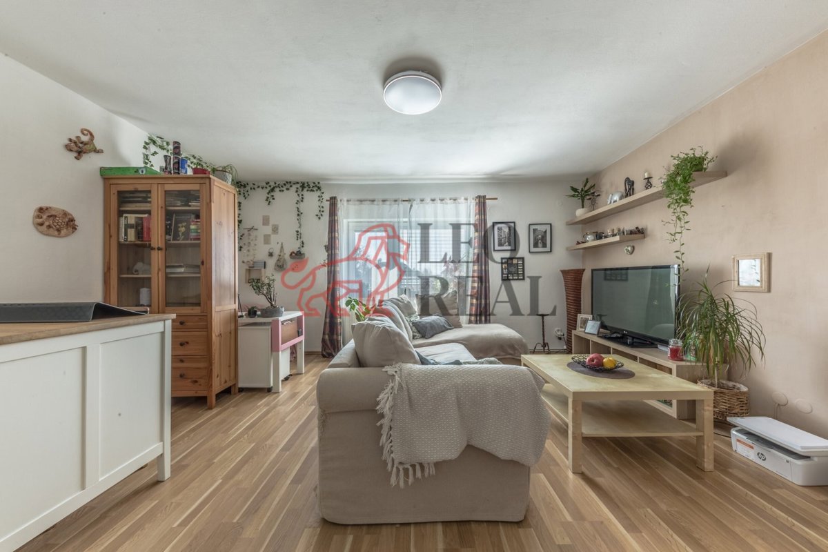 Photo 3 - House for sale · Family house · 200 m² · 5 rooms