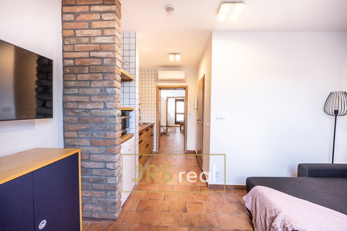 Photo 3 - Apartment for rent · 2+kk · 34 m²
