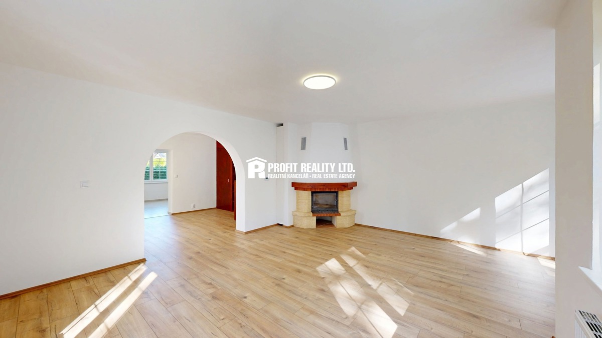 Фото 3 - Продаж будинку · Сімейний будинок · 213 m² · 5 кімнат