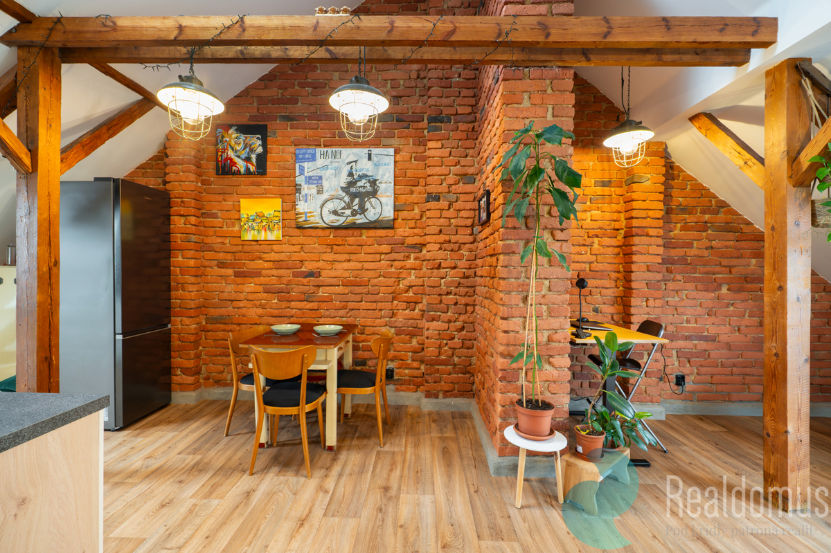 Фото 2 - Продажа коммерческой недвижимости · Отель · 212 m²