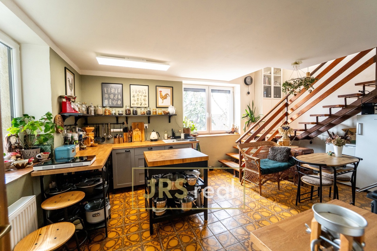 Photo 2 - House for sale · Family house · 295 m² · 5 rooms