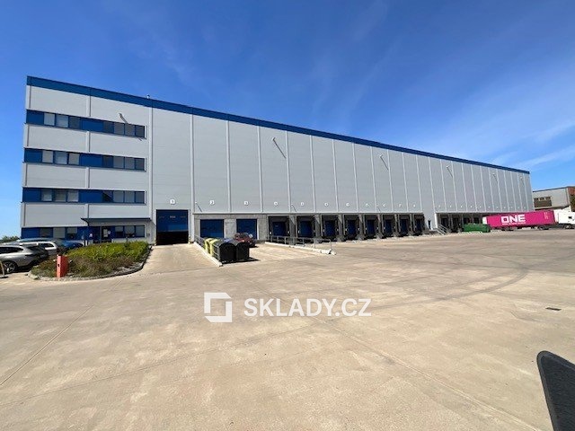 Fotografie 1 - Pronájem komerční nemovitosti · Sklad · 7 000 m²
