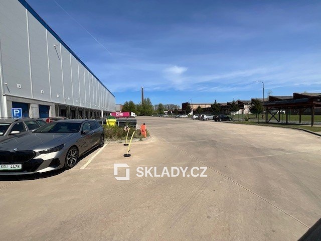 Fotografie 1 - Pronájem komerční nemovitosti · Sklad · 15 000 m²