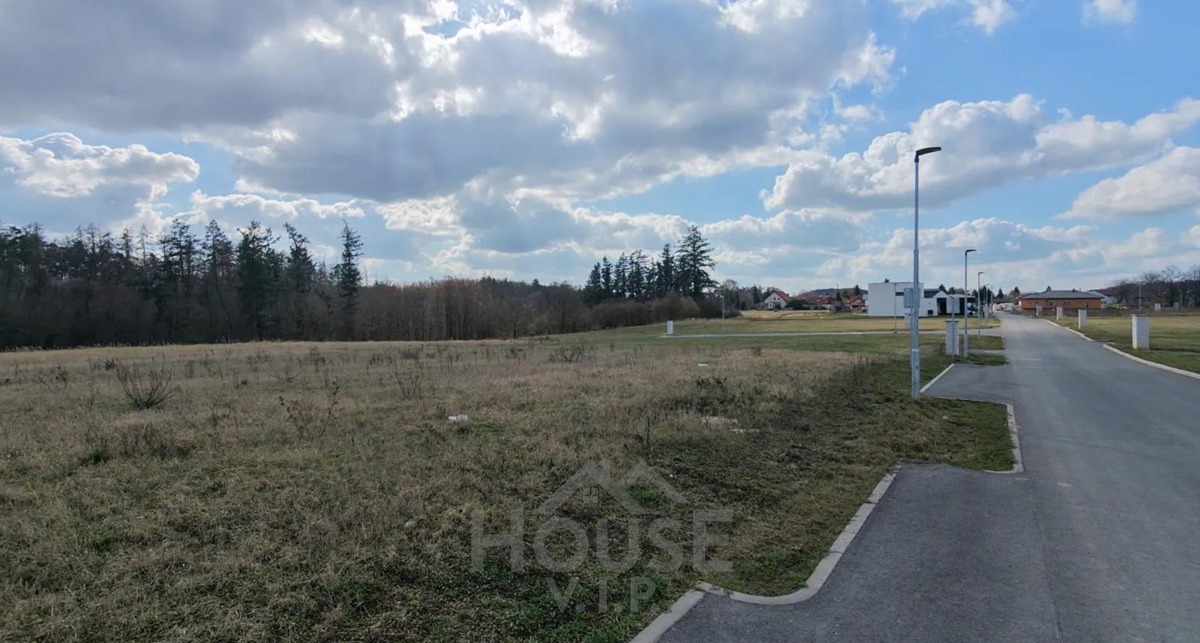 Photo 3 - Land for sale · Housings