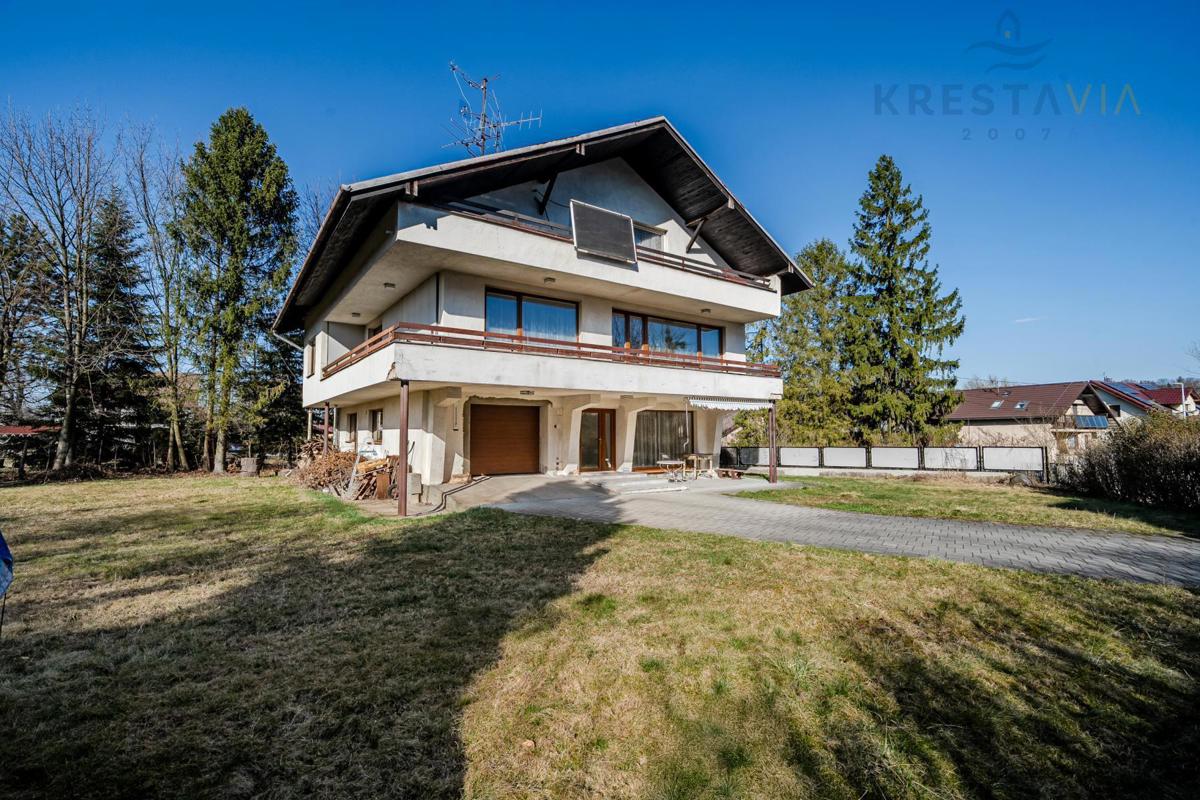 Фото 2 - Продажа дома · Семейный дом · 137 m² · 5 комнат