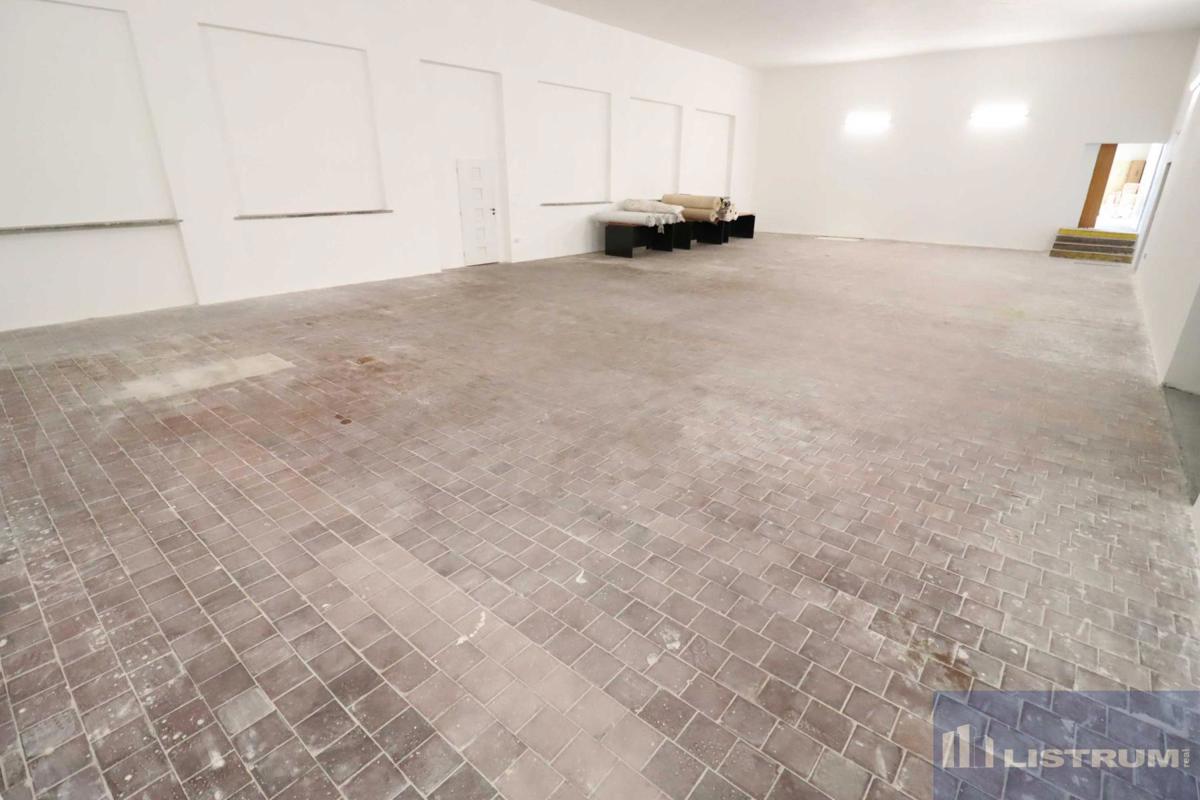 Photo 4 - Commercial property for rent · Warehouse · 790 m²