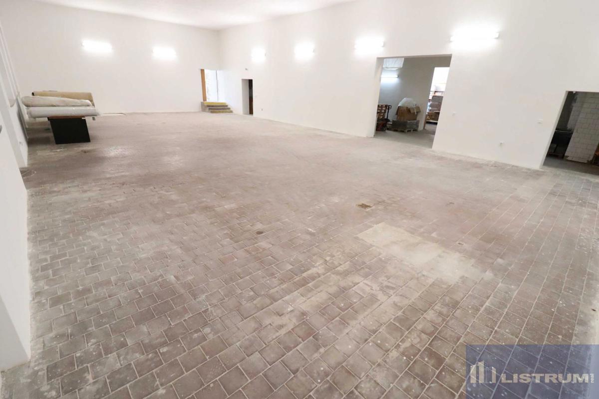 Photo 2 - Commercial property for rent · Warehouse · 790 m²
