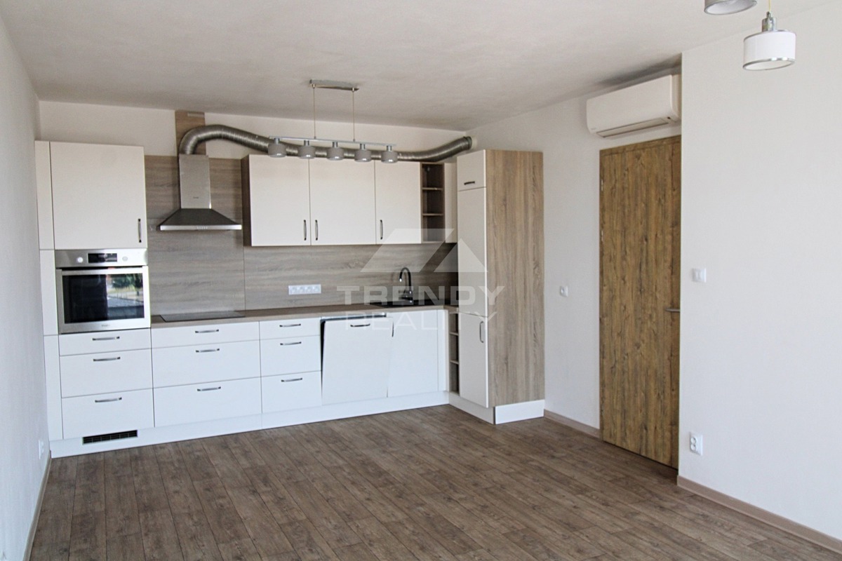 Фото 2 - Продажа квартиры · 2+kk · 49 m²