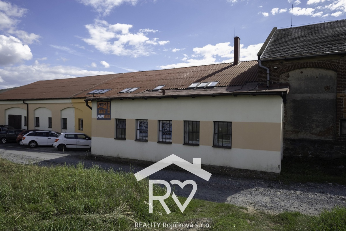 Фото 2 - Продажа дома · Семейный дом · 482 m² · 5 комнат