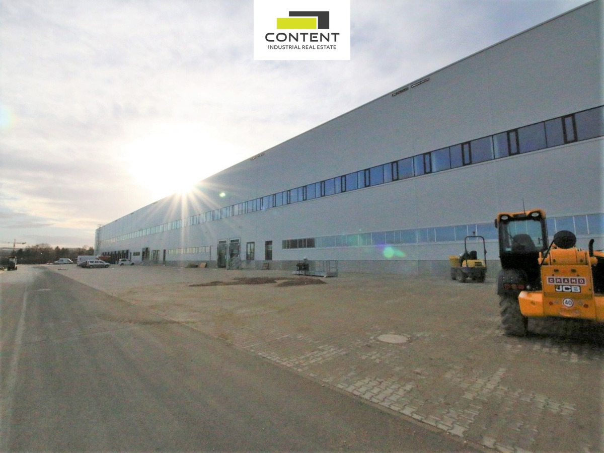 Photo 3 - Commercial property for rent · 8 204 m²