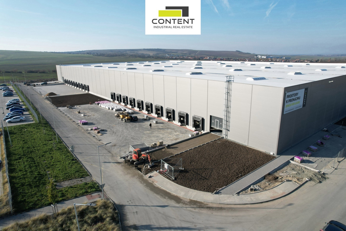 Photo 2 - Commercial property for rent · 8 000 m²