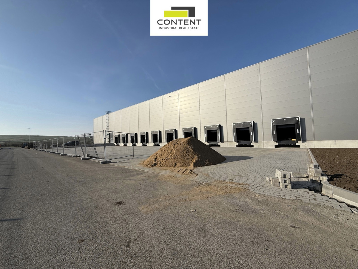 Photo 4 - Commercial property for rent · 8 000 m²