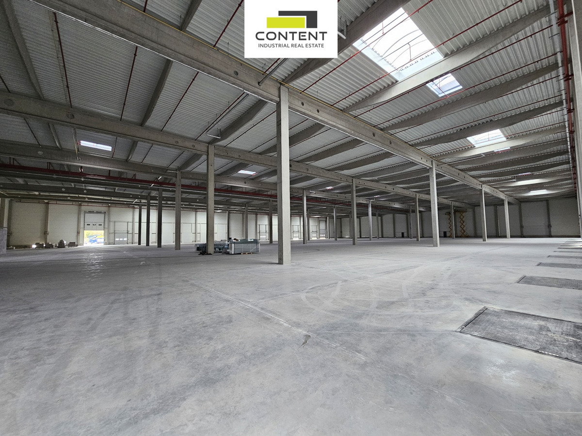 Photo 2 - Commercial property for rent · 3 500 m²
