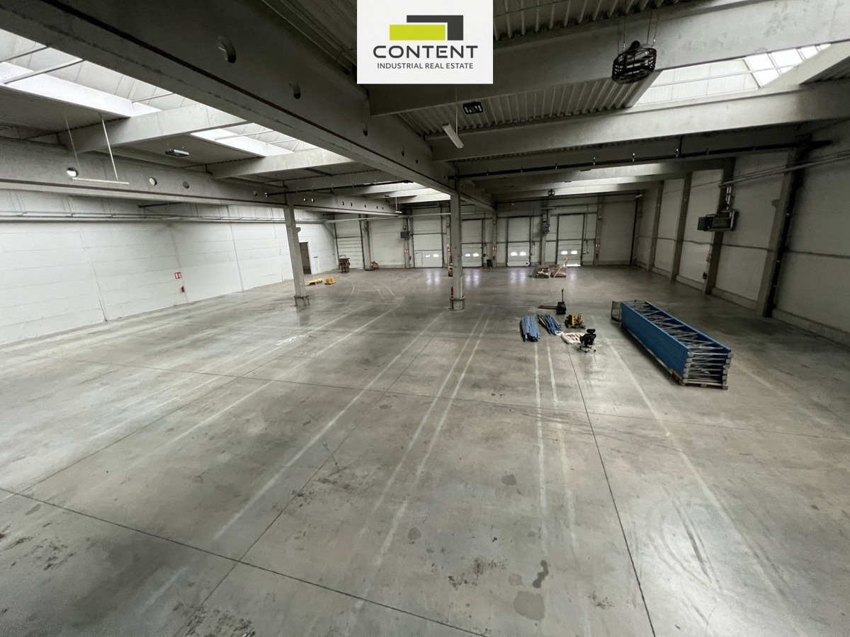 Photo 3 - Commercial property for rent · 1 747 m²