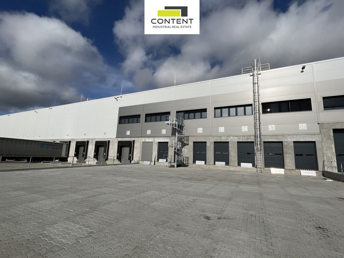 Photo 3 - Commercial property for rent · 7 600 m²