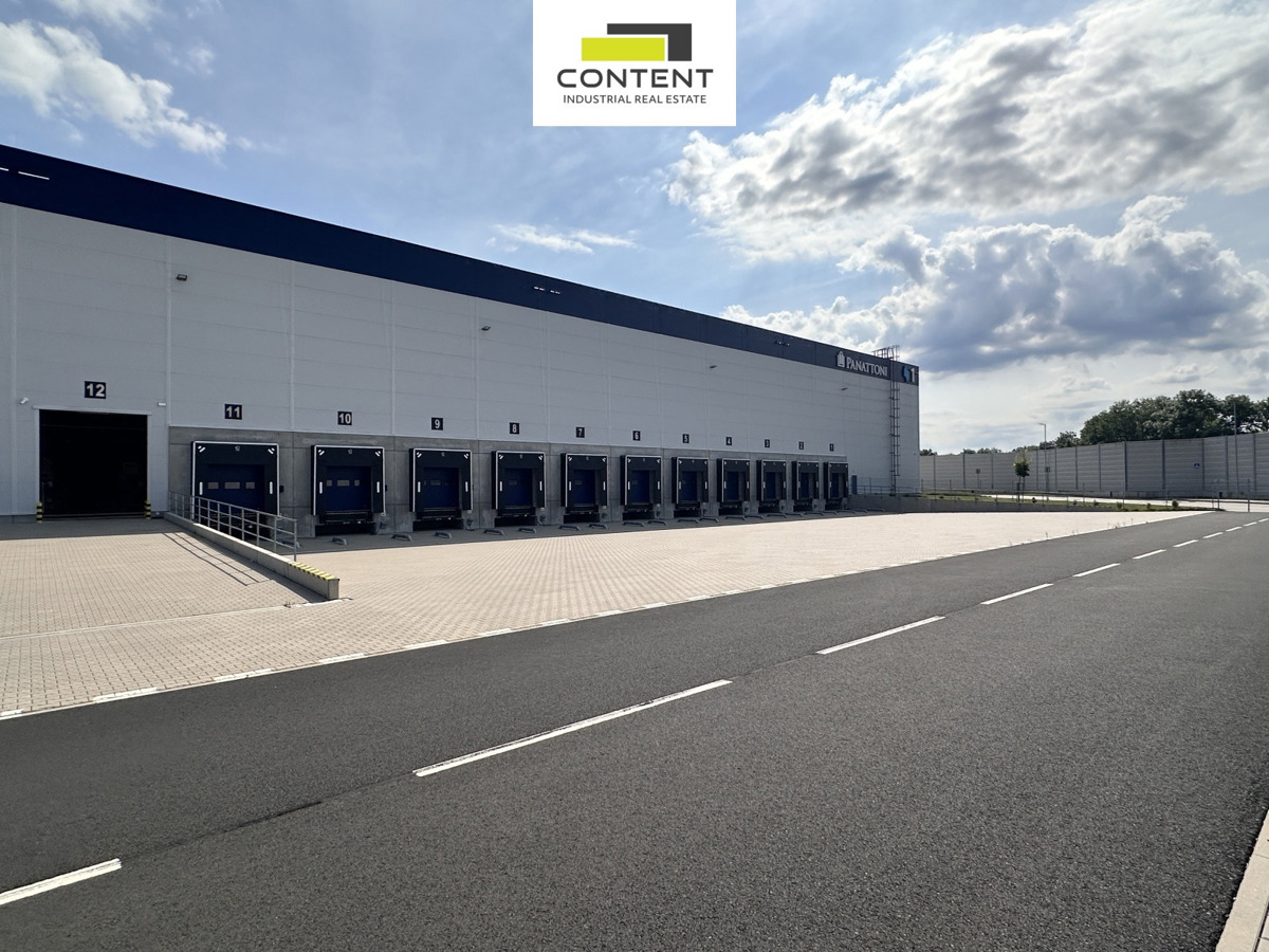Photo 3 - Commercial property for rent · 22 600 m²